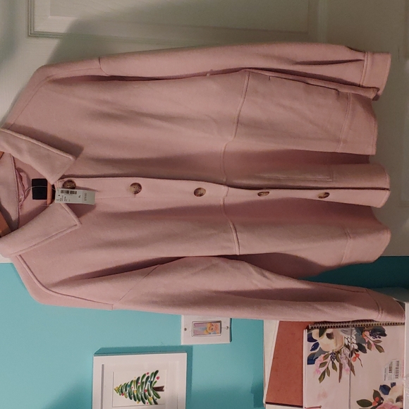 Long Sleeve Buttoned Shacket - Picture 4 of 5